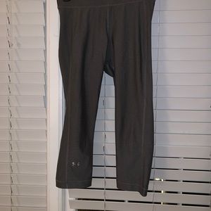 under armor quarter length leggings